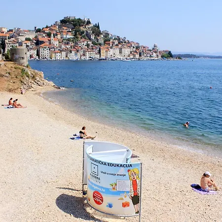 Family-friendly With Swimming Pool - 22457 Lejlighed Šibenik