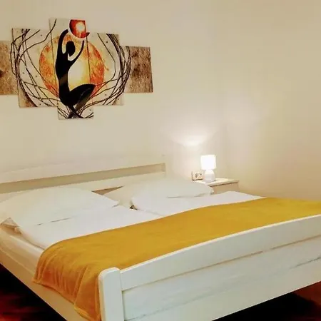 Family-friendly With Swimming Pool - 22457 Lejlighed Šibenik