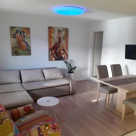 Lejlighed Family-friendly With Swimming Pool - 22457 Šibenik