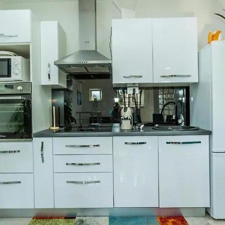 Family-friendly With Swimming Pool - 22457 Šibenik