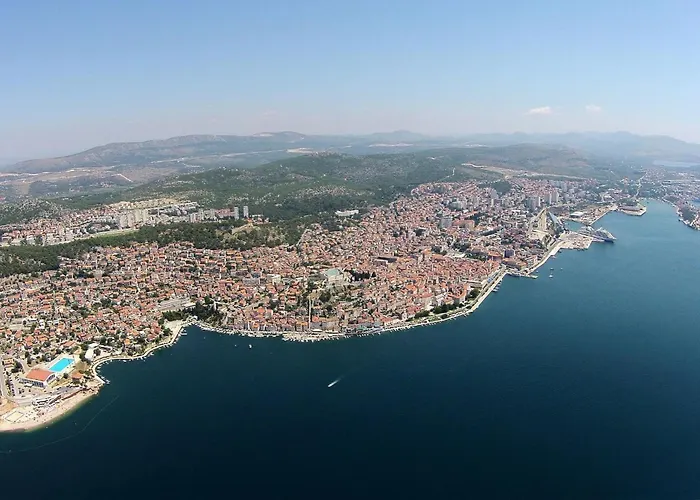 아파트 Family-friendly With Swimming Pool - 22457 시베니크