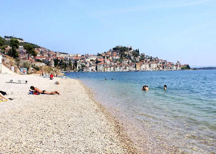 Family-friendly With Swimming Pool - 22457 *