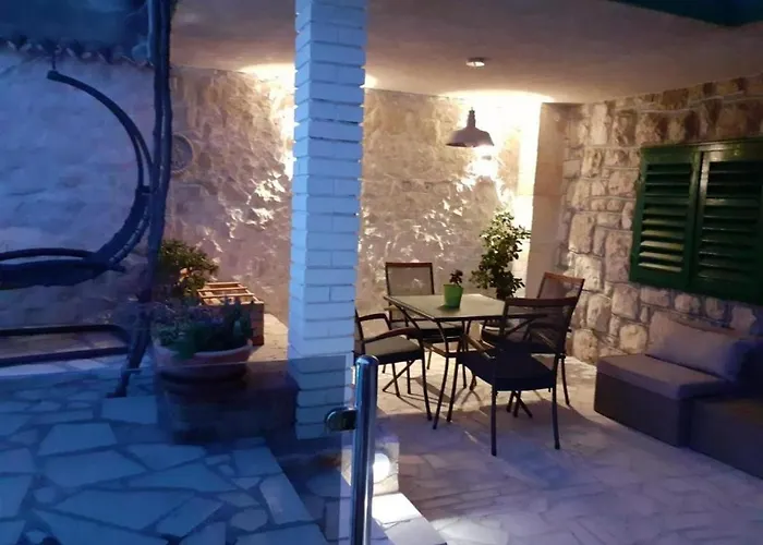 Family-friendly With Swimming Pool - 22457